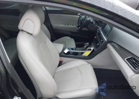 2015 Hyundai Sonata Limited z USA, uszkodzony, nr VIN 5NPE34AF7FH223171